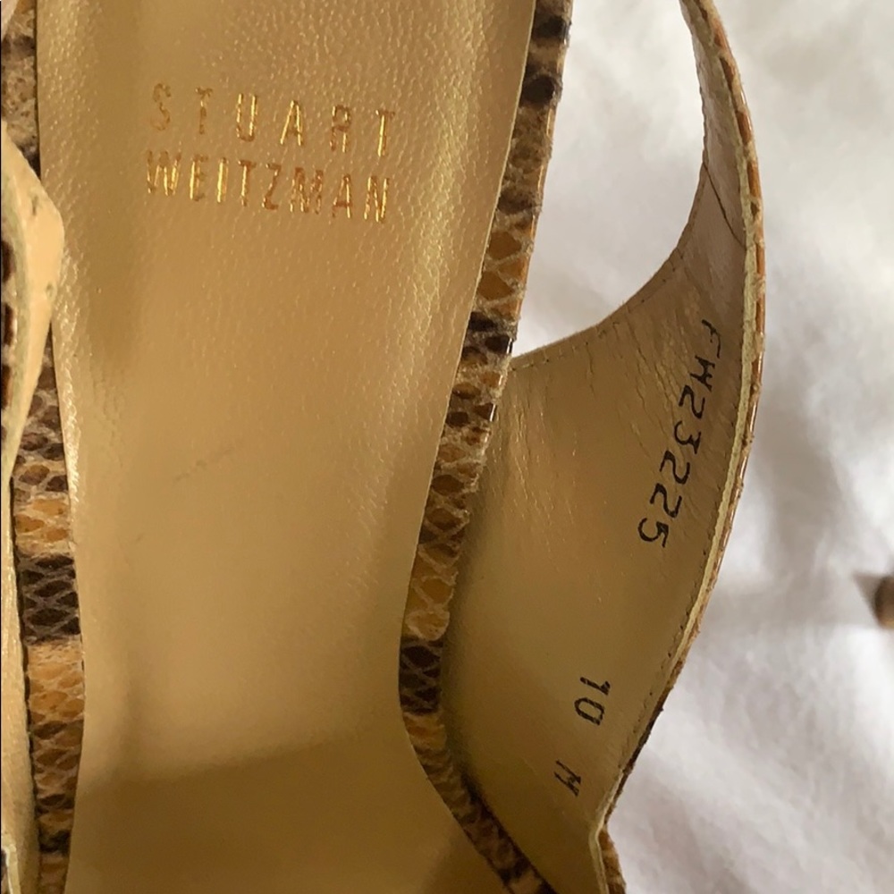 Stuart Weitzman snake skin heel ⚠️ - Picture 6 of 6